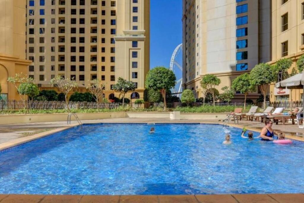 La Buena Vida Holiday Homes - Beach Front Very Spacious, Luxe And Modern 3 Bedroom With Full Kitchen In Jbr , 3 Min To The Jbr Beach Dubai Marina And Tram Station Экстерьер фото