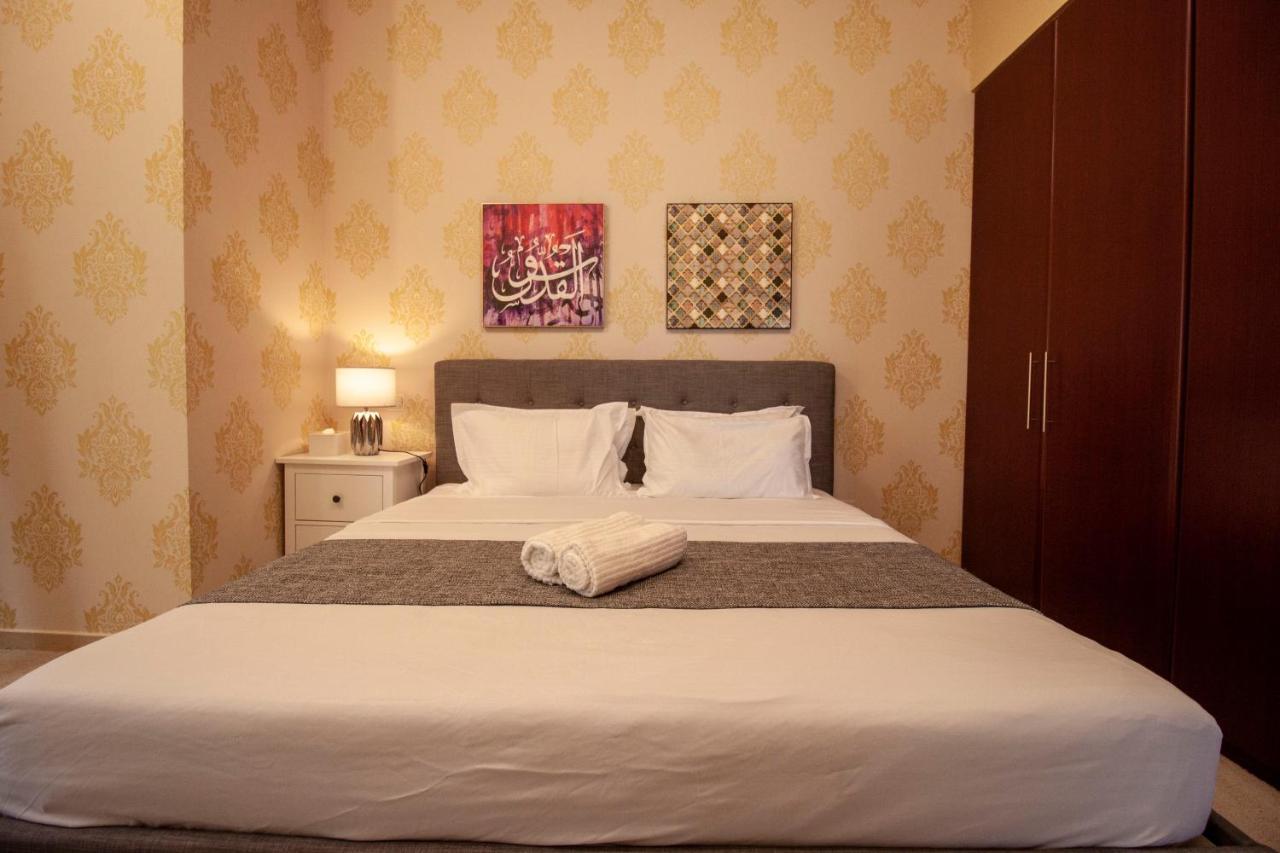 La Buena Vida Holiday Homes - Beach Front Very Spacious, Luxe And Modern 3 Bedroom With Full Kitchen In Jbr , 3 Min To The Jbr Beach Dubai Marina And Tram Station Экстерьер фото