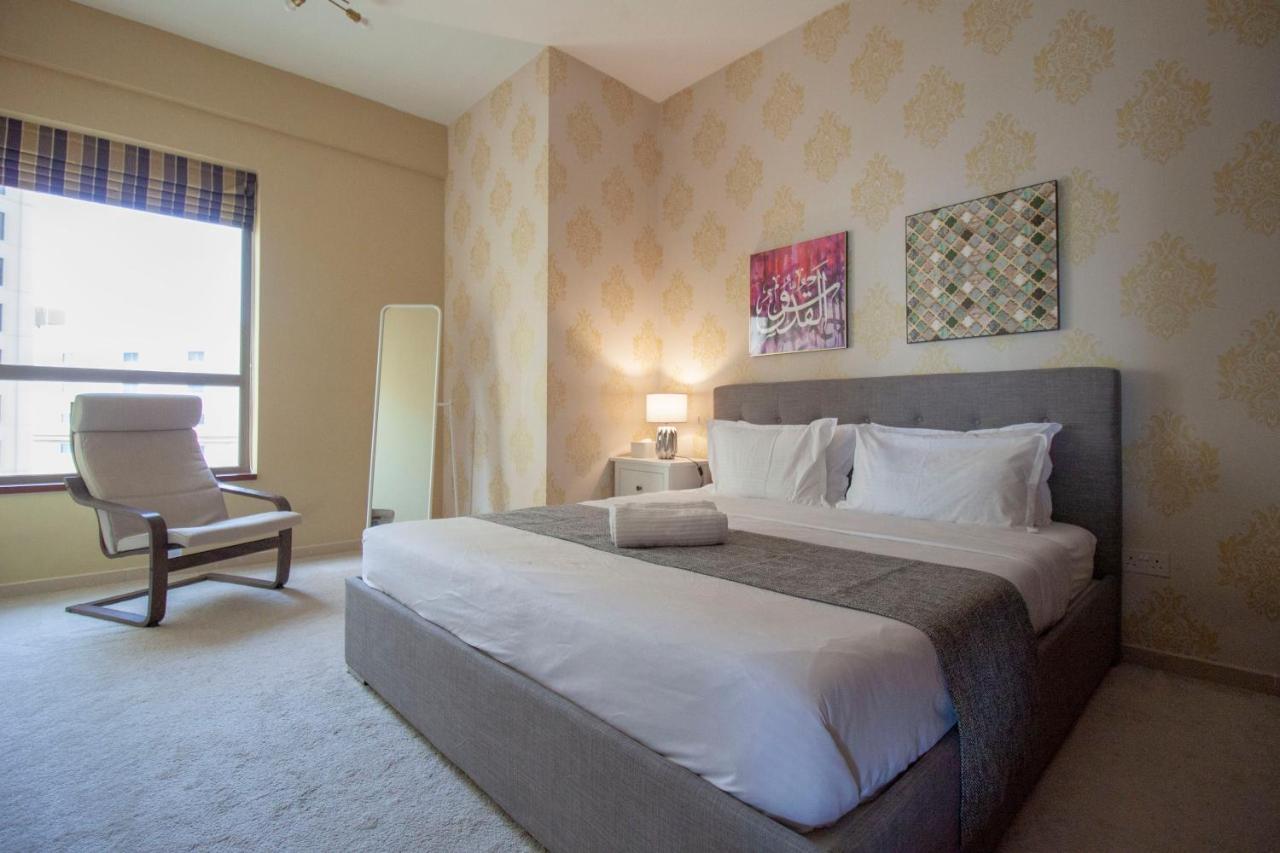 La Buena Vida Holiday Homes - Beach Front Very Spacious, Luxe And Modern 3 Bedroom With Full Kitchen In Jbr , 3 Min To The Jbr Beach Dubai Marina And Tram Station Экстерьер фото