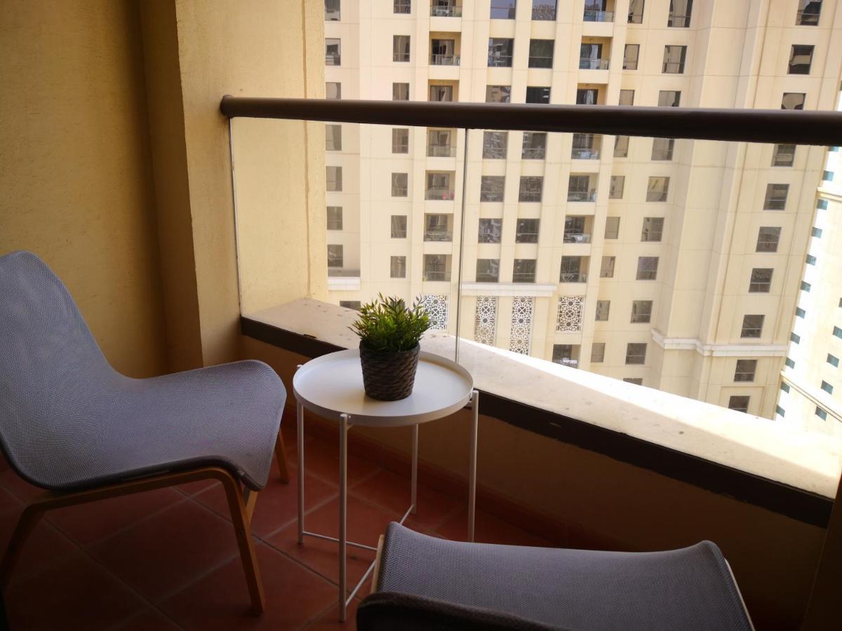 La Buena Vida Holiday Homes - Beach Front Very Spacious, Luxe And Modern 3 Bedroom With Full Kitchen In Jbr , 3 Min To The Jbr Beach Dubai Marina And Tram Station Экстерьер фото